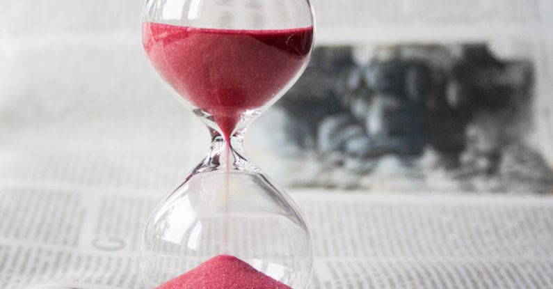 Timing - Clear Glass with Red Sand Grainer