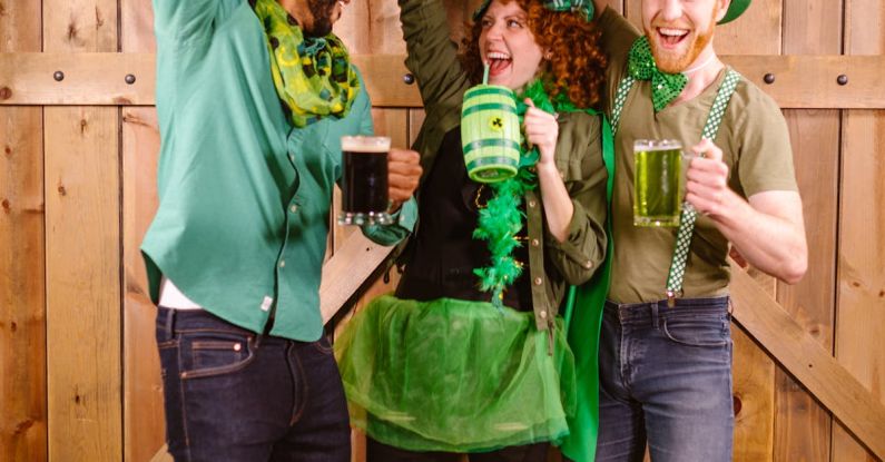Props - Happy People celebrating St. Patrick's Day